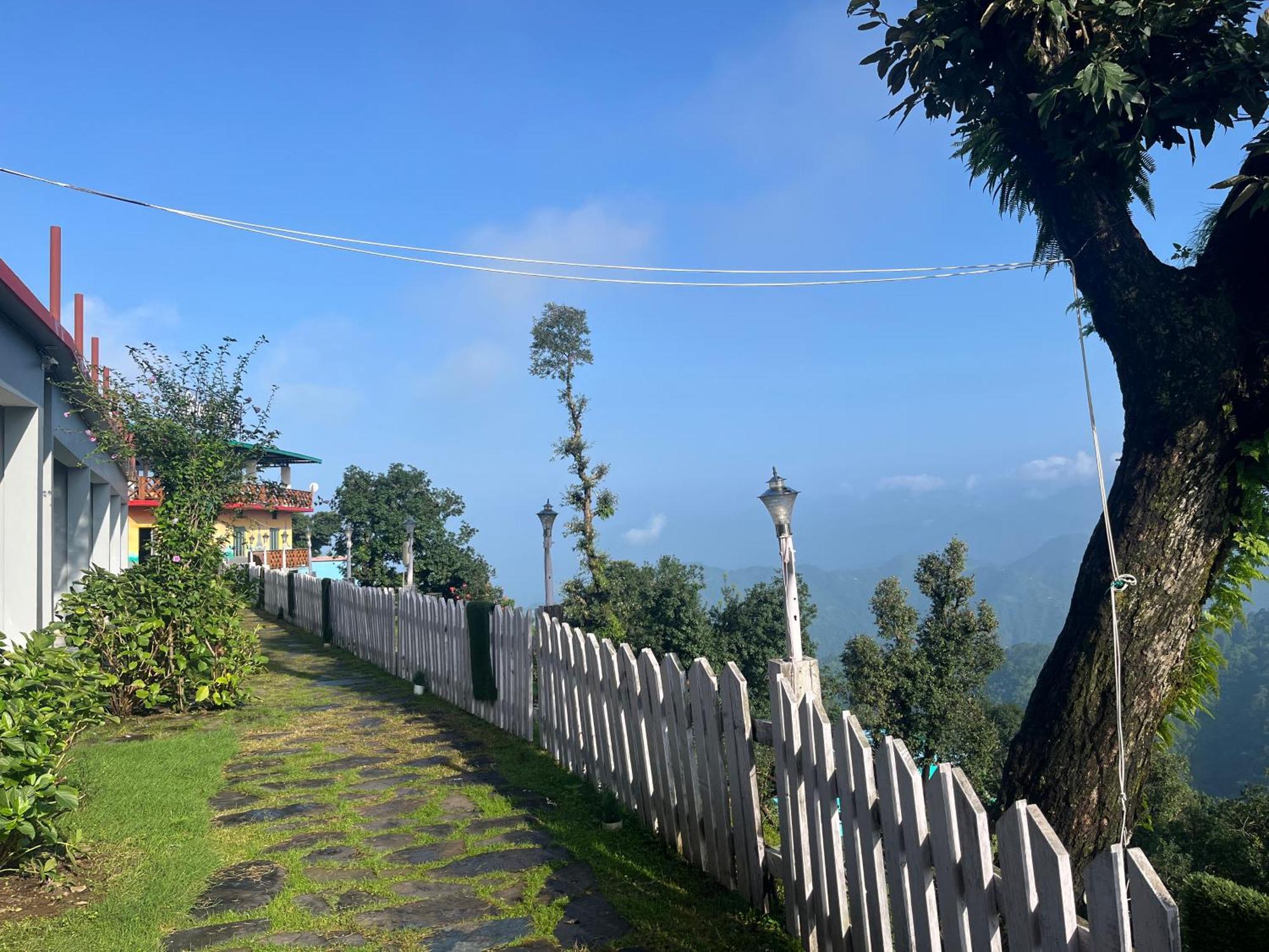 Shiva Valley Resort Kokhliyal Gaon Exterior photo